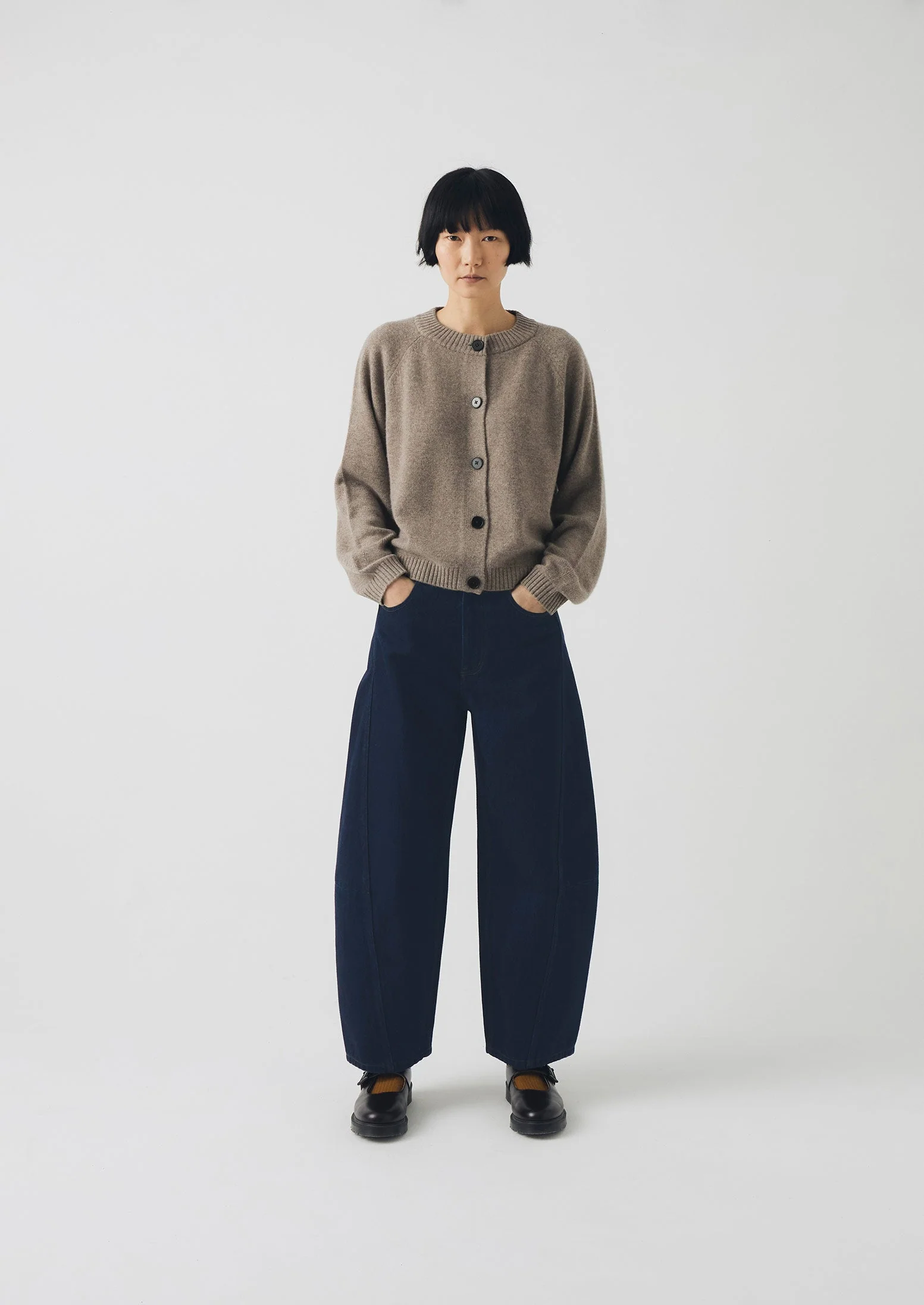 Eden Wool Cashmere Raglan Cardigan | Linseed - Image 3