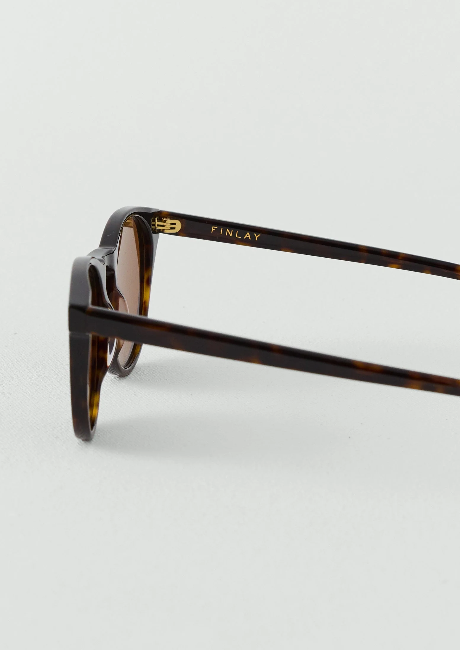 Finlay and Co Percy Sunglasses | Dark Havana - Image 3
