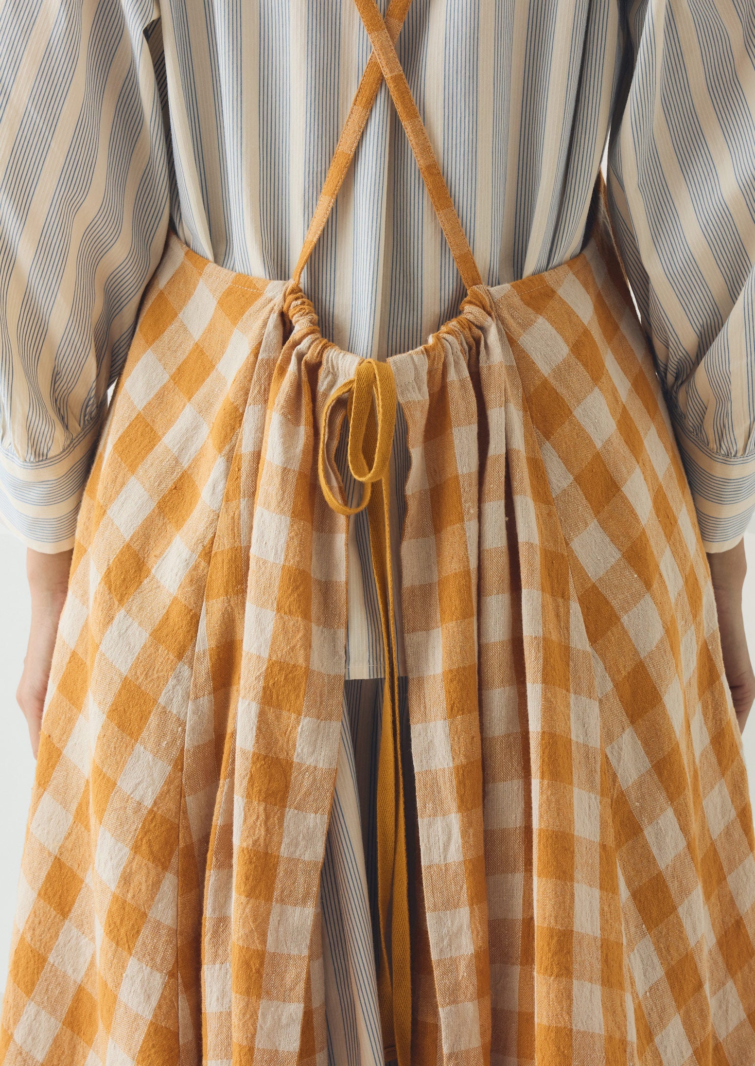 Orchard Check Cross Back Linen Cotton Apron | Mist/Cider - Image 3