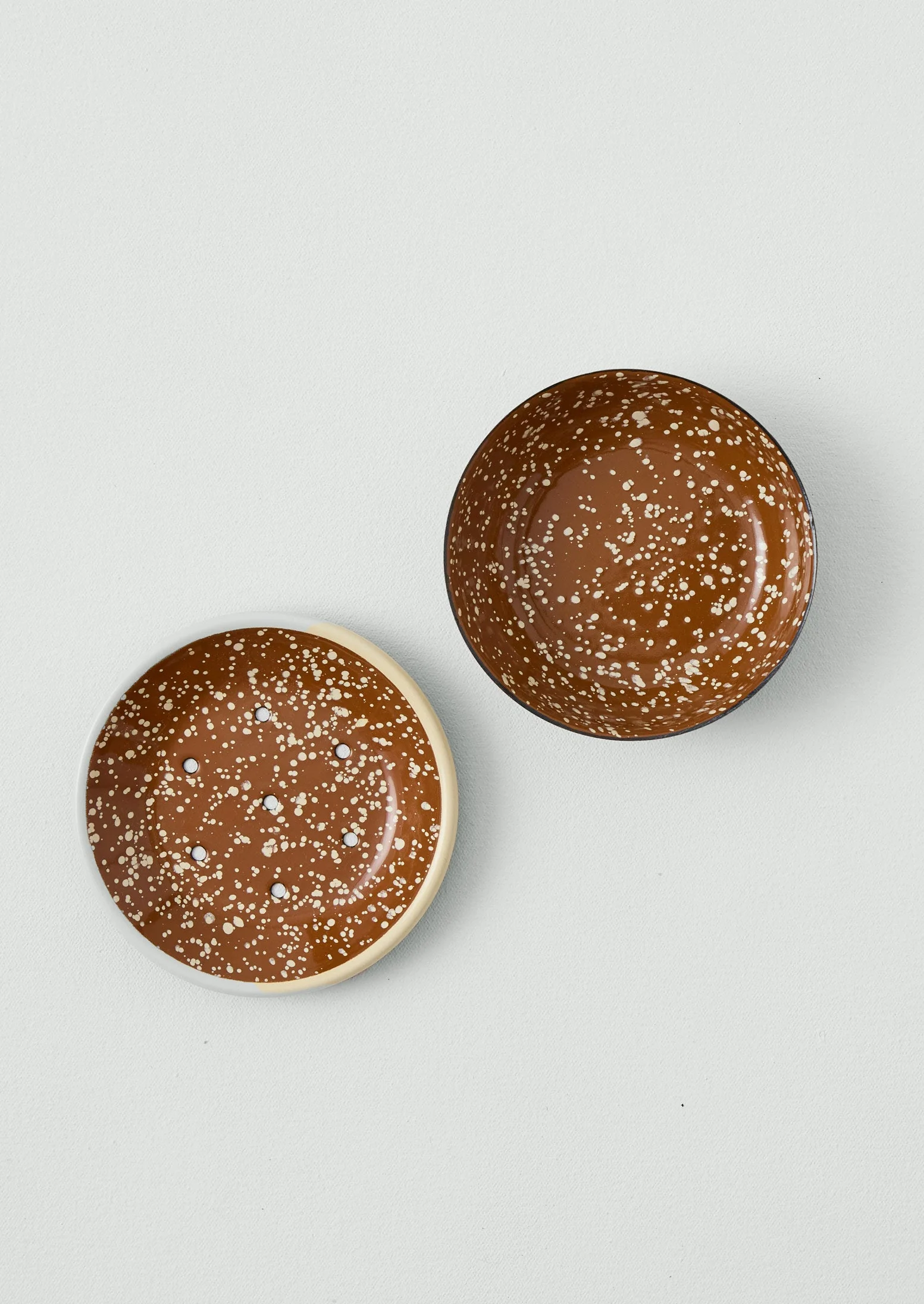 Speckle Enamel Soap Dish | Cumin/Cream - Image 3
