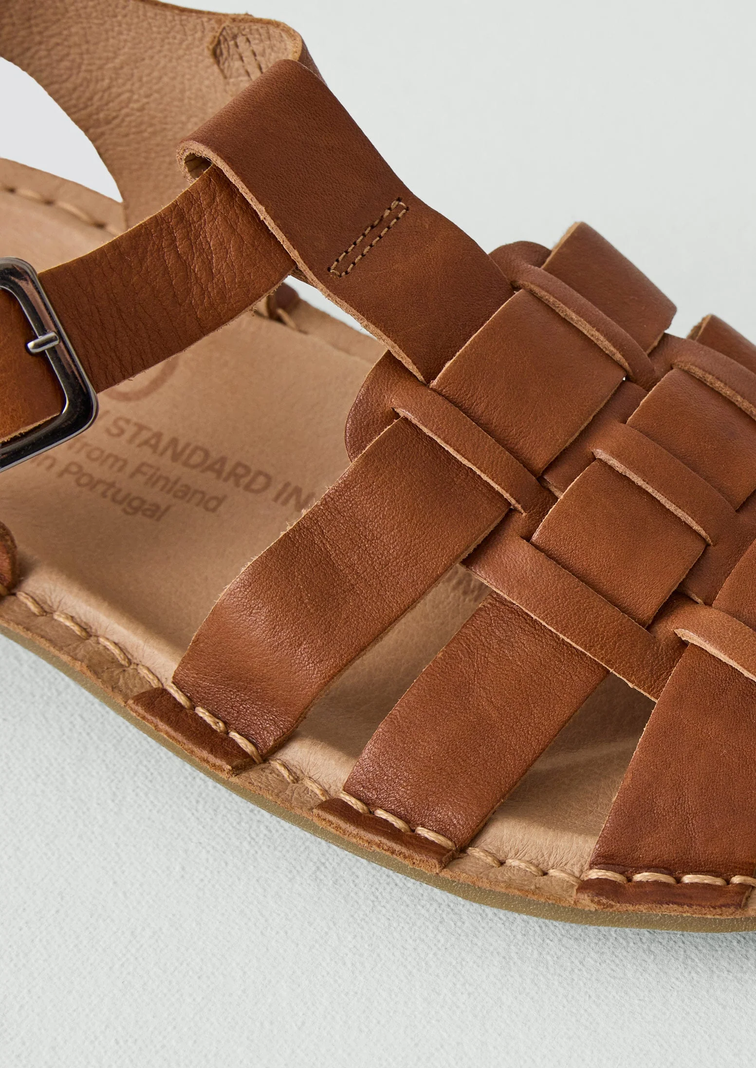 Vibae Leather Fisherman Buckle Sandals | Tan - Image 4